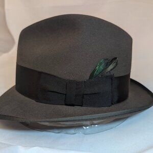 Vintage Dobbs Fifth Avenue New York Fedora Size 7 1/4 Gray with black hatband